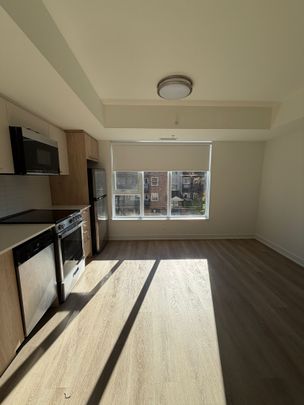 19 Robinson Ave, Ottawa, ON - Photo 1