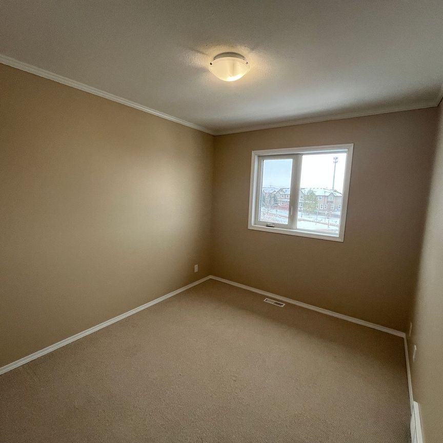 3 Bedroom Townhouse in Evergreen - Photo 1