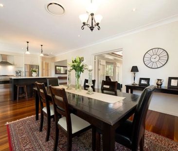 23 Newbolt Street, Holland Park. - Photo 3