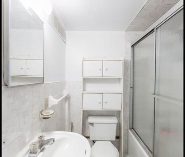 For Lease - 4129 Brandon Gate Drive, Mississauga, Ontario - Photo 6