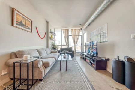 510 King Street E #809 - Photo 3