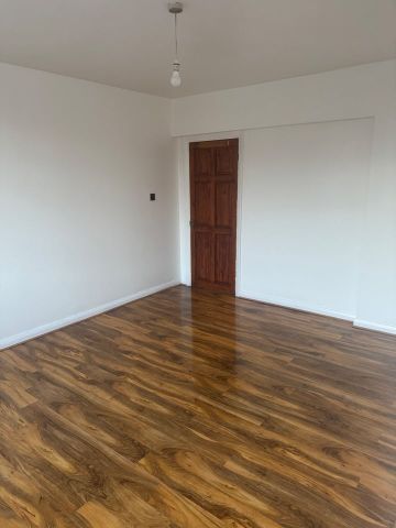 2 Bed Flat, London, SE22 - Photo 2