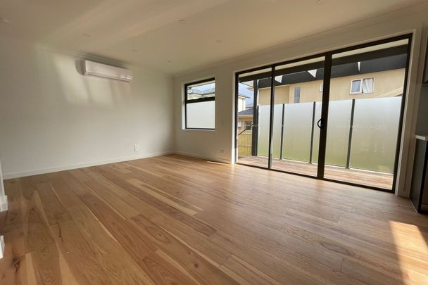 3/20 Thompson Street, 3168, Clayton Vic - Photo 1