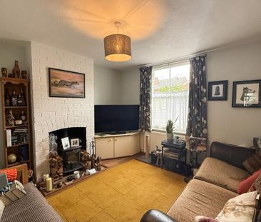 2 bedroom semi-detached house to rent - Photo 2