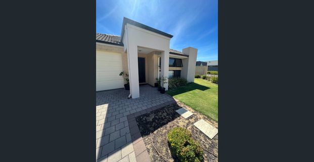 COMING SOON - BREAK LEASE - Photo 1