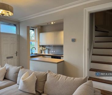 2 bedroom terraced house to rent - Photo 3
