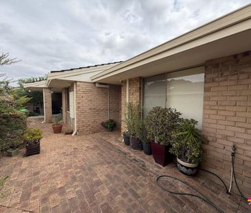 COZY RETREAT IN MYAREE! - Photo 3