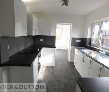 3 bedroom semi-detached house to rent - Photo 4