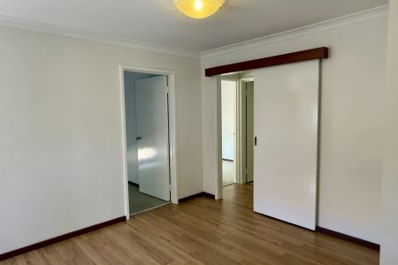 Low-Maintenance Living Close to River and Transport - Photo 4