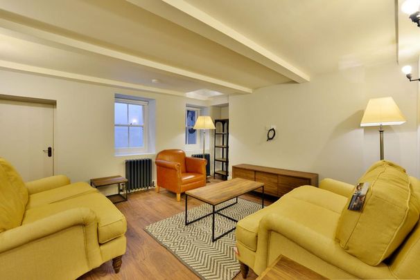 5 bedroom terraced house to rent - Photo 1