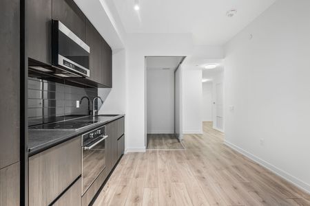 For Lease - 120 Broadway Avenue Unit# 203N, Toronto, Ontario - Photo 2