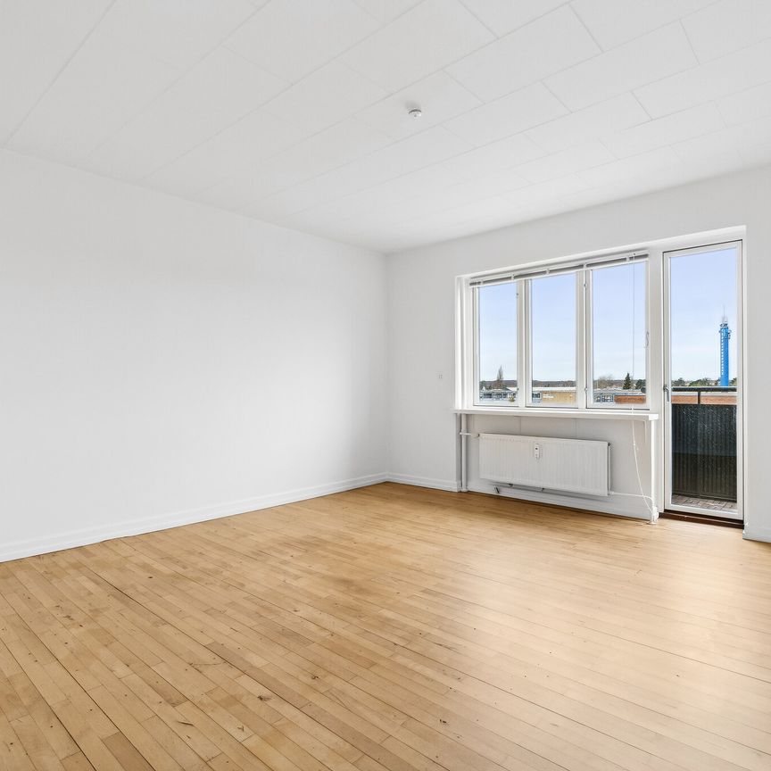 Veldisponeret 3-værelses på Roskildevej - Photo 1