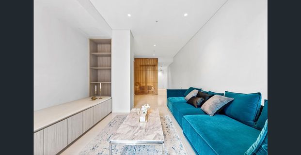 Architectural Masterpiece 'ARC' by Crown - Photo 1