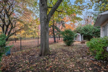 For Lease - 6 Blue Spruce Court, Blackburn Hamlet, Ontario - Photo 5