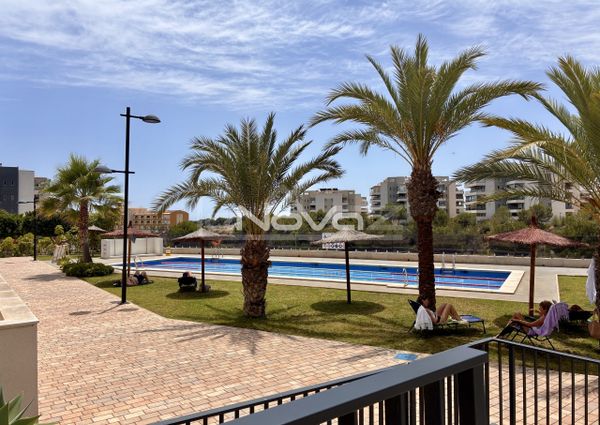 Comfortable 3 bedroom penthouse in Green Hills urbanizat