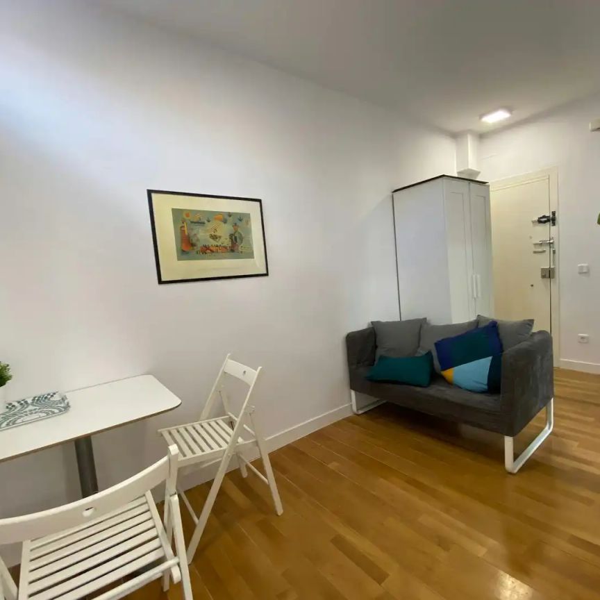 Piso de alquiler en N/a, Trafalgar - Photo 1