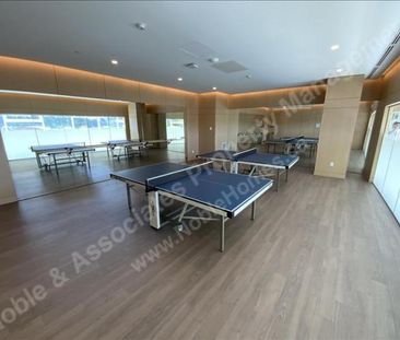 4XXX Lougheed Highway 1306 Burnaby - Photo 2