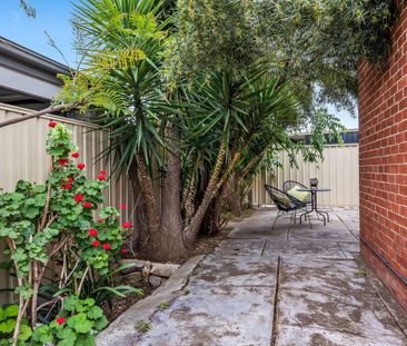 Comfortable Living in the Heart of Enfield - Photo 1