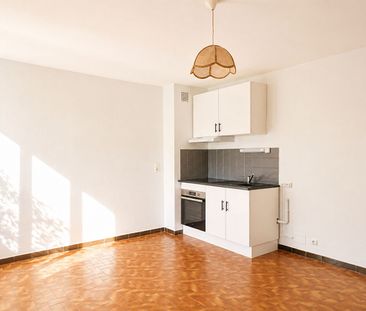 Location Appartement 2 pièces 36m² - Photo 2