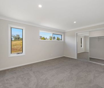 Ultra-stylish Residence Offering Luxurious Liveability - Photo 2