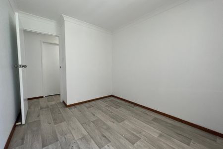 Large Family Home with Park Views - Photo 3