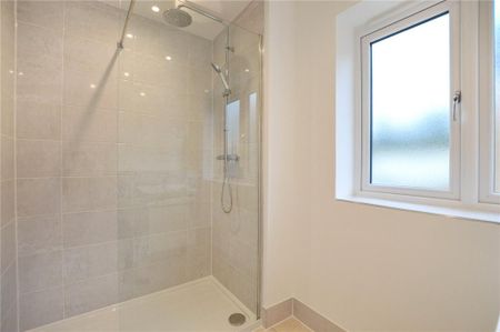 3 bedroom detached house to rent - Photo 5