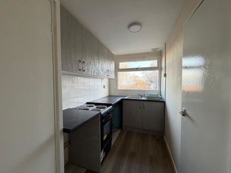 1 Bedroom Flat For Rent - Photo 2