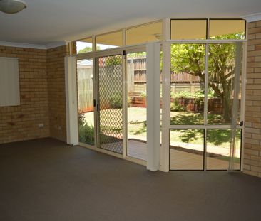 10/5 Clifford Street, TOOWOOMBA CITY - Photo 6