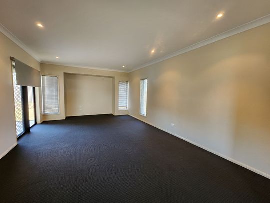 4 Bedroom Modern Home in Atherton - Photo 1