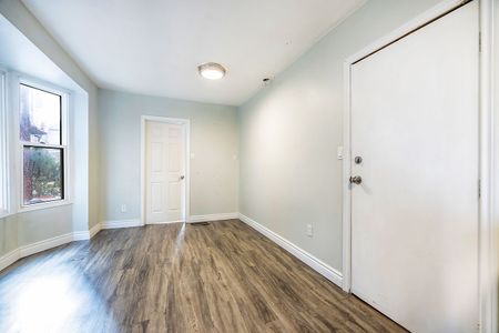 For Lease - 283 Jarvis Street Unit# Mainfloor, Oshawa, Ontario - Photo 4