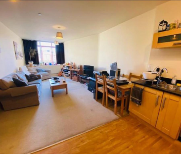 2 bedroom apartment to rent - Photo 6