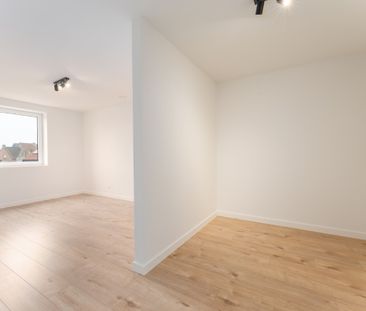 Gesloten nieuwbouw woning te huur in Beveren-Leie - Foto 1