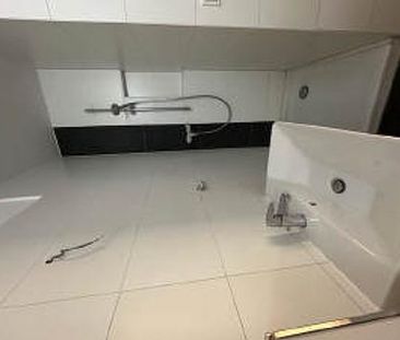 Moderne und helle Wohnung mit Balkon und attraktivem Grundriß - Foto 1