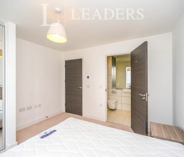 2 bedroom apartment to rent Sirius, 6, The Boardwalk, Brighton, BN2 - Photo 4