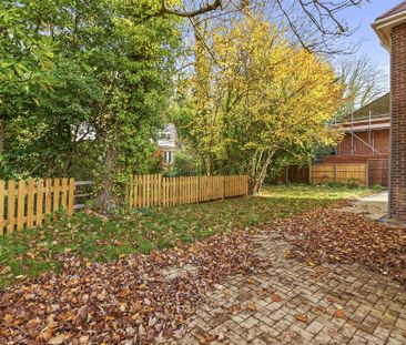 1 bedroom in a house share to rent - Photo 3