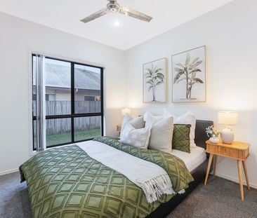 MODERN NORTH LAKES 4 BEDROOM HOME - Photo 6