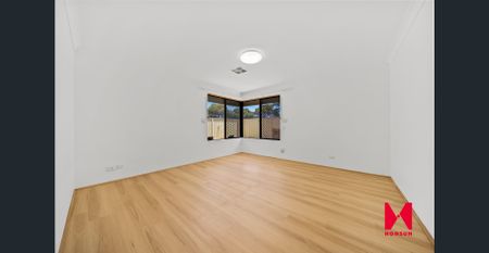 Modern, Fresh and Low-Maintenance Living in a Super Convenient Location - Photo 5