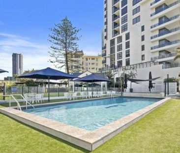 FULLY FURNISHED THREE BEDROOM BEACHFRONT APARTMENT - Photo 5