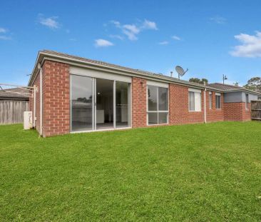 “Large 4 Bedroom Home with Spacious Rear Yard” - Photo 1