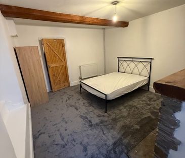 Room in a Shared House, Stanley Cottages, BS7 - Photo 2