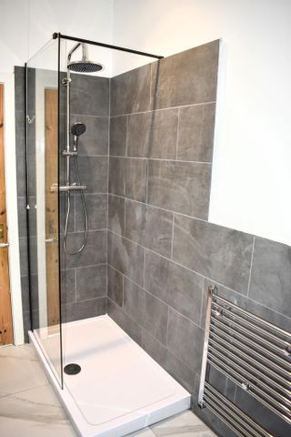 4 bedroom end of terrace house to rent - Photo 3