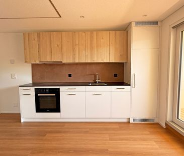 2.5 Zimmer, 70 m², 2. Stock - Photo 3