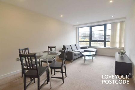 Avoca Court, Cheapside, Digbeth, Birmingham, B12 - Photo 2