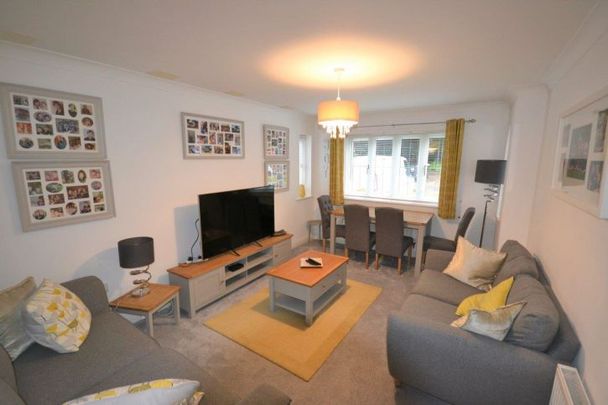 Birch View, Darlington - Photo 1