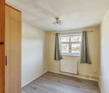 5 bedroom semi-detached house to rent - Photo 3