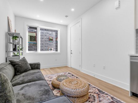 For Lease - 45 Bellevue Avenue Unit# 2b, Toronto, Ontario - Photo 2