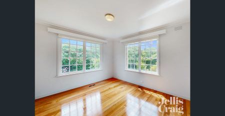 Single Level Special - Photo 2