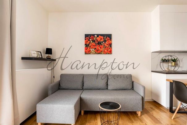 Warszawa, Śródmieście, Warszawa, Śródmieście, Aleja Solidarności - Photo 1