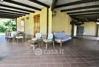 Villa in Affitto in Via Leonardo Da Vinci a Forte dei Marmi
