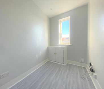 Dawley Road, Hayes, UB3 - Photo 4